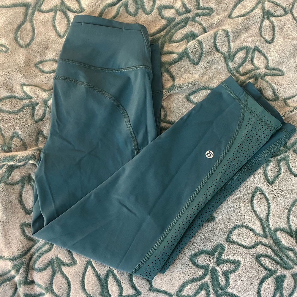 Lululemon cropped leggings